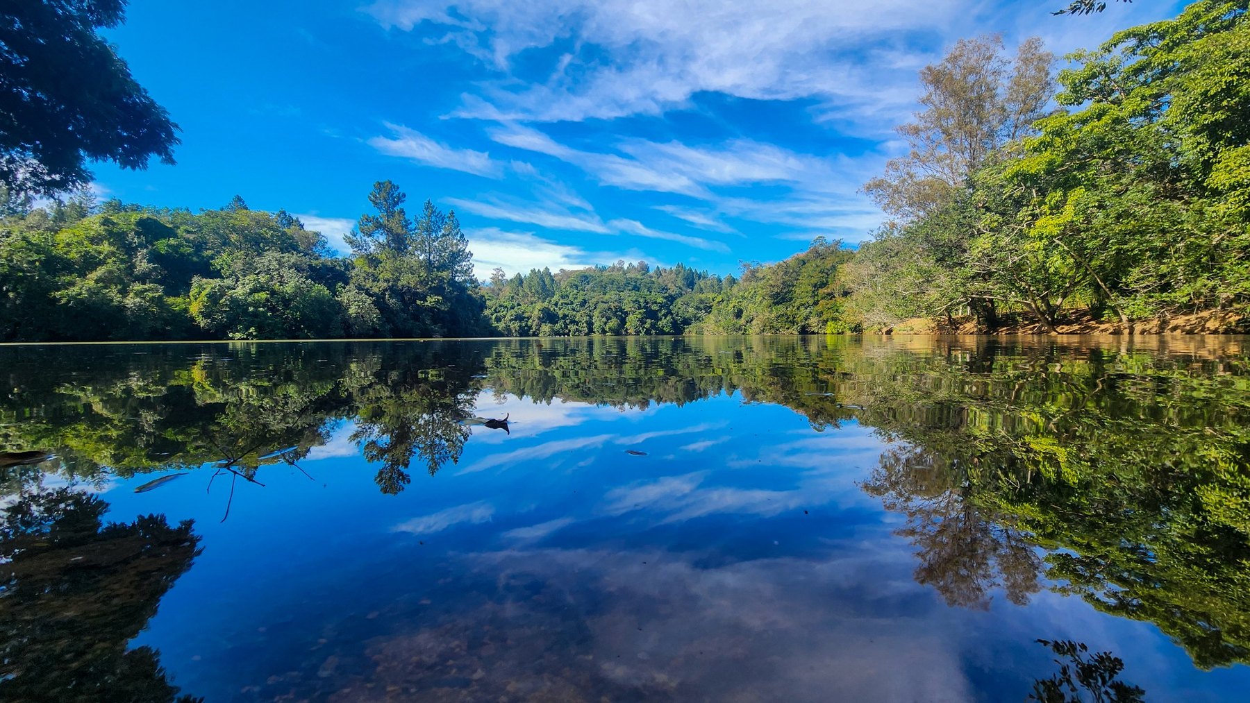 Lago do condomínio